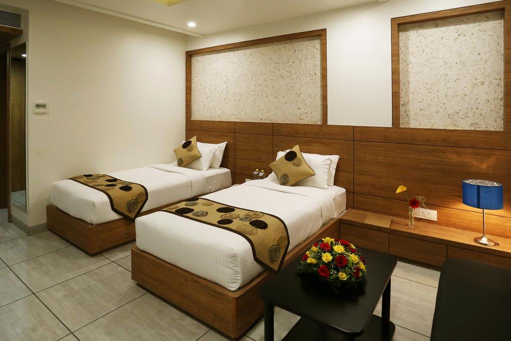 Grand Kailash Hotel Aurangābād Zimmer foto