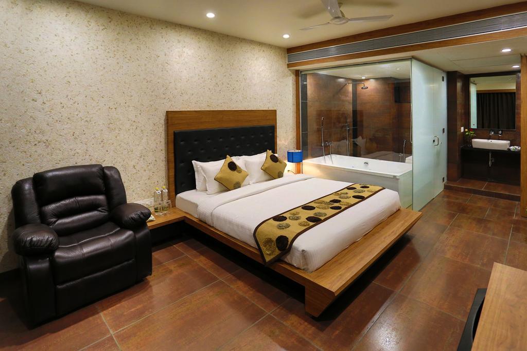 Grand Kailash Hotel Aurangābād Zimmer foto